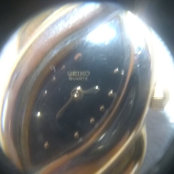 Seiko Quartz Ladies 4N00-5900 Asymmetrical Link Band Black 90s New Bat Works - Picture 4 of 12